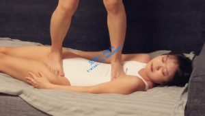 最强女m：全新风格女女踩踏人肉舞毯！-YC-190802-6