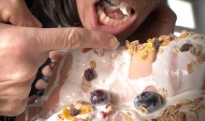 Feet Eater-97LZTD-102876