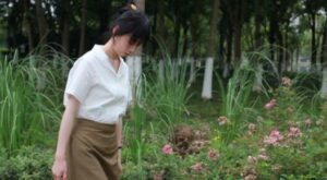 【黑丝诱惑】素人篇：某公司前台琳琳公园初次踩踏食物 YC-240613-2-97LZTD-103078