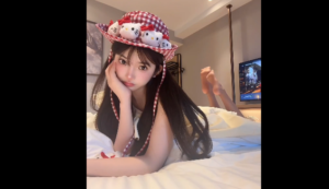 抖音美女甜美御姐甜妹秀脚视频300v附抖音名-97LZTDGXFC-00000313271598