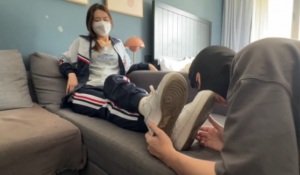 【念安工作室】大三职业学姐调教新来的小奴-97LZTDGXFC-00000313271937