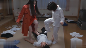 灵冥战队2（男子逃生又遇反派大姐，双女反派暴打男子）-97LZTDGXFC-00000313272056