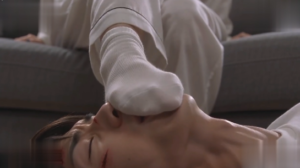灵冥战队2（男子逃生又遇反派大姐，双女反派暴打男子）-97LZTDGXFC-00000313272056