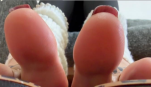 【GTS-KK酱】危险的母爱 入袜微距裸足Vore-97LZTDGXFC-00000313272087