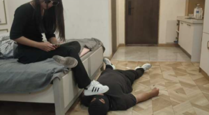 精神小妹三人棉袜暴力霸凌狗奴-97LZTDGXFC-00000313272089