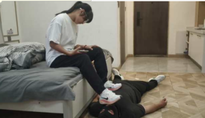 精神小妹三人棉袜暴力霸凌狗奴-97LZTDGXFC-00000313272089