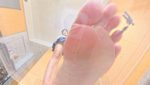 【GTS-VR】学院眼镜少女缩小魔法 白丝玻璃视角-97LZTDGXFC-00000313272152
